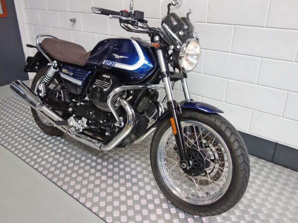 MOTO GUZZI V 7 - Afbeelding 5