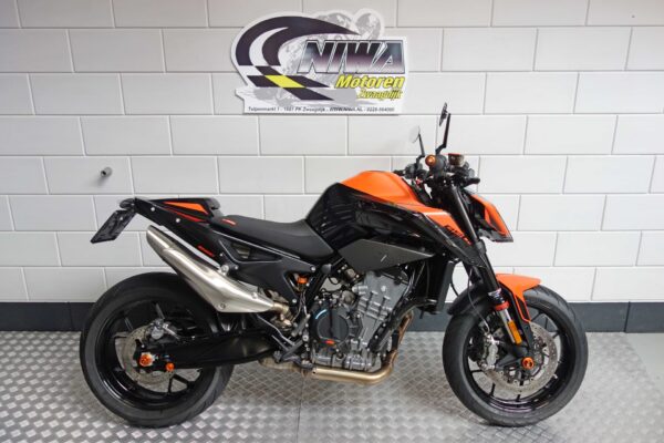 KTM 890 Duke