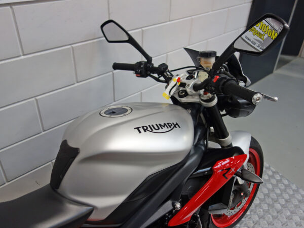 TRIUMPH STREET TRIPLE Rx ABS - Afbeelding 5