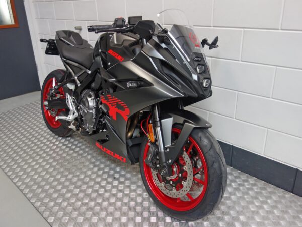 SUZUKI GSX-8R - Afbeelding 6