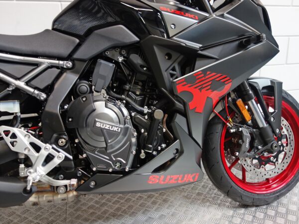 SUZUKI GSX-8R - Afbeelding 10
