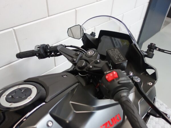 SUZUKI GSX-8R - Afbeelding 4