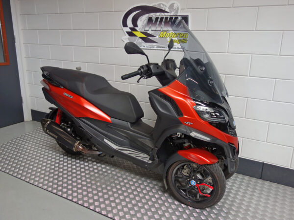 PIAGGIO MP3 400 HPE Sport Akrapovic - Afbeelding 3
