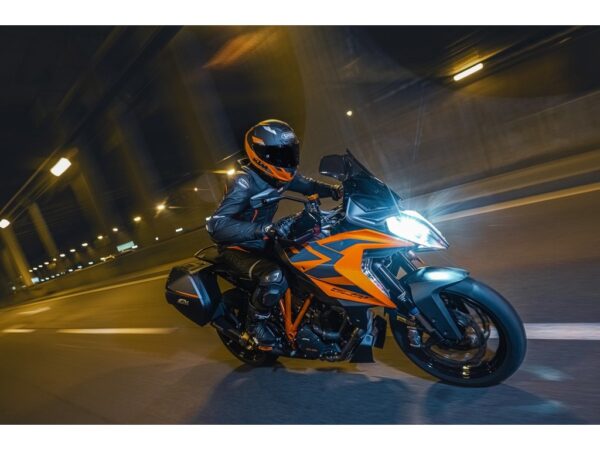 KTM 1290 Super Duke GT - Afbeelding 19