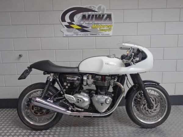 TRIUMPH Thruxton 1200
