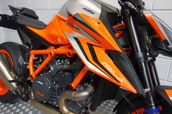 KTM 1290 Super Duke R EVO - Afbeelding 6