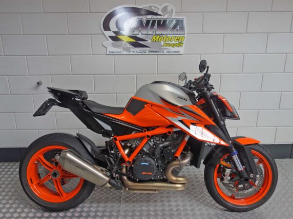 KTM 1290 Super Duke R EVO