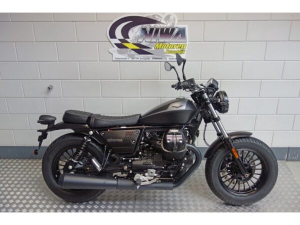 MOTO GUZZI V9 Bobber