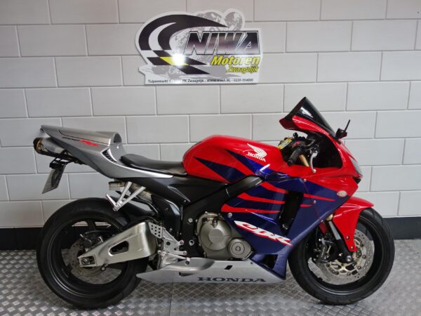 HONDA CBR 600 RR