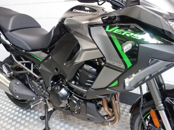 KAWASAKI VERSYS 1100 SE - Afbeelding 8