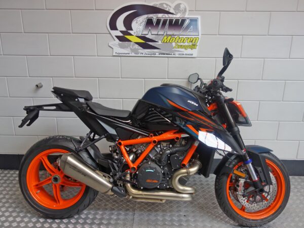 KTM 1290 Super Duke R EVO