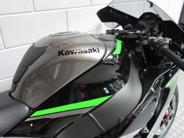 KAWASAKI ZX 10R - Afbeelding 6