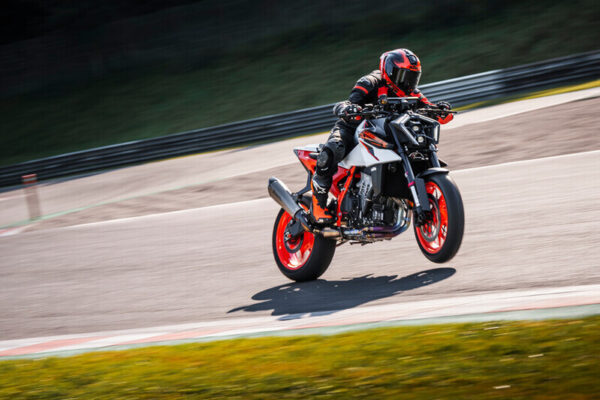 KTM 990 DUKE R - Afbeelding 7