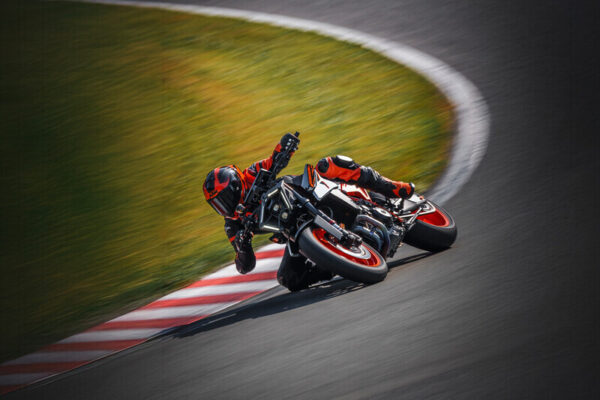 KTM 990 DUKE R - Afbeelding 9
