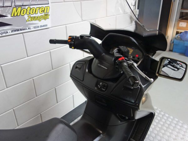 SUZUKI Burgman 650 AN 650 - Afbeelding 4
