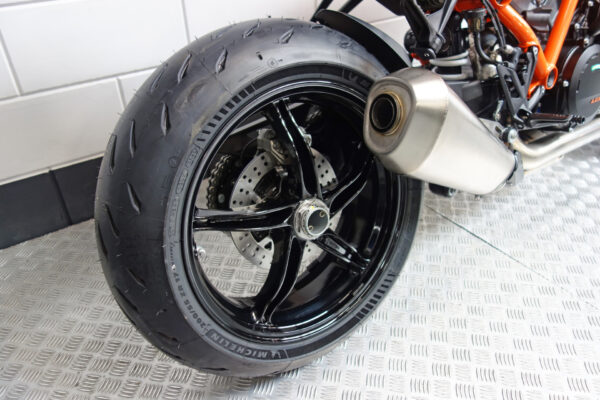 KTM 1390 Super Duke R - Afbeelding 4