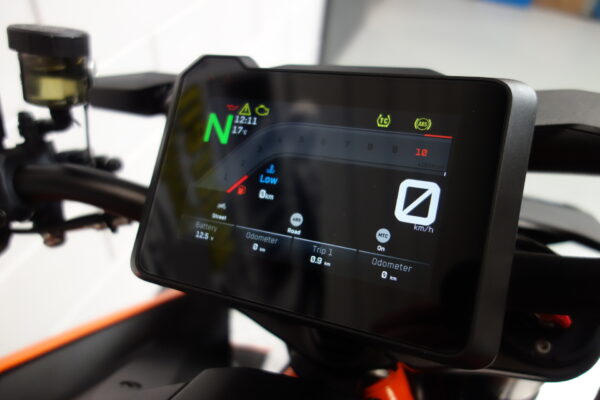 KTM 1390 Super Duke R - Afbeelding 8