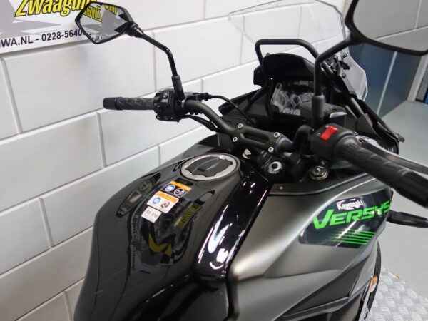KAWASAKI Versys 650