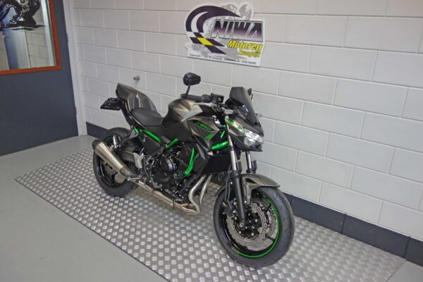 KAWASAKI Z650 - Afbeelding 2