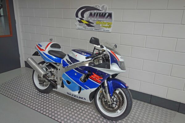 SUZUKI GSX-R 750 - Afbeelding 2
