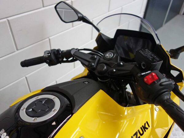 SUZUKI GSX-8R - Afbeelding 6