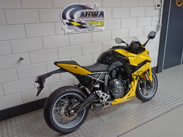 SUZUKI GSX-8R - Afbeelding 2
