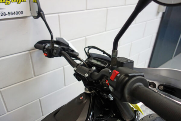 HUSQVARNA 701 SUPERMOTO - Afbeelding 6