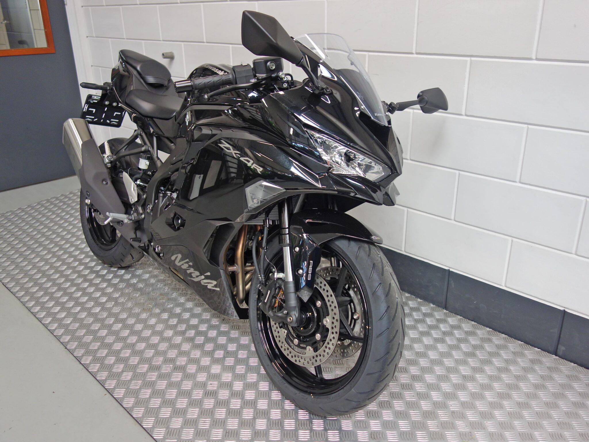 RIKO　黒　38 KAWASAKI ZX4-R 35KW - NIWA motoren