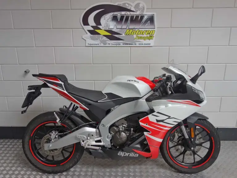 Aprilia RS 125 bij NIWA Motoren