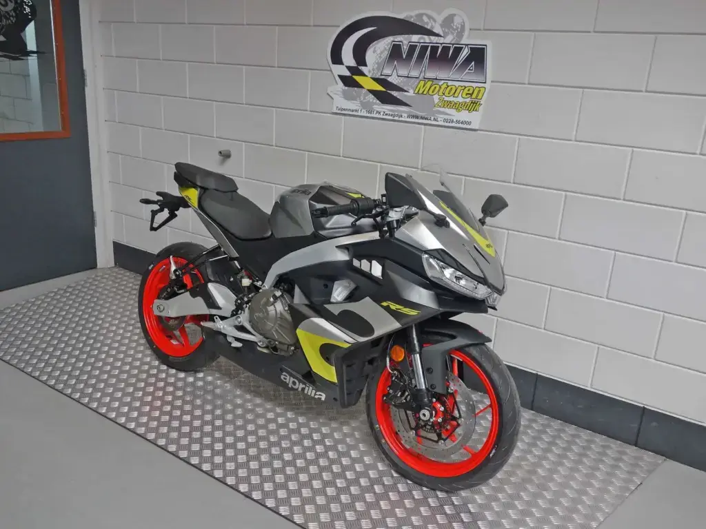Nieuwe Aprilia RS 457 supersport met 457cc motor uit 2026 bij NIWA Motoren