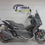 Nieuwe Aprilia SR GT motorscooter met 400cc motor uit 2026 bij NIWA Motoren