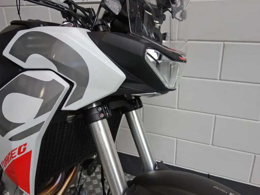 Nieuwe Aprilia Tuareg all-road met 659cc motor uit 2026 bij NIWA Motoren