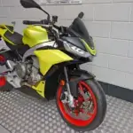 Nieuwe Aprilia Tuono 660 naked bike met 659cc motor uit 2022 bij NIWA Motoren