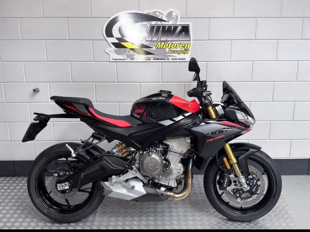 Gebruikte Aprilia Tuono 660 naked bike met 659cc motor uit 2026 bij NIWA Motoren