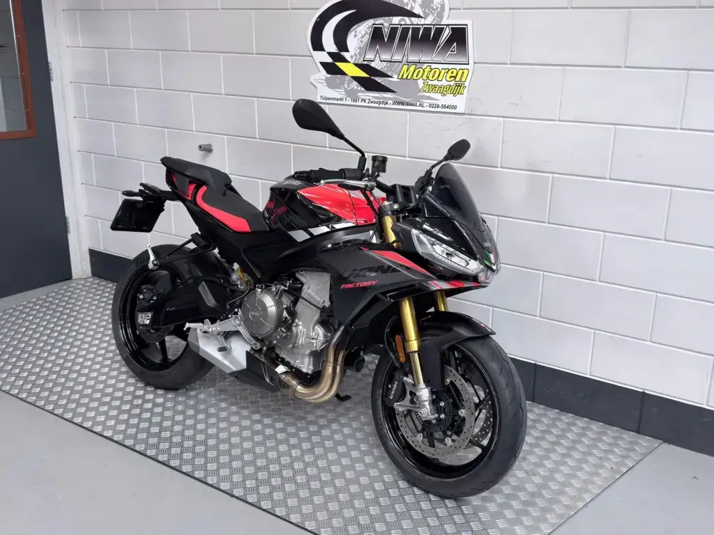 Gebruikte Aprilia Tuono 660 naked bike met 659cc motor uit 2026 bij NIWA Motoren