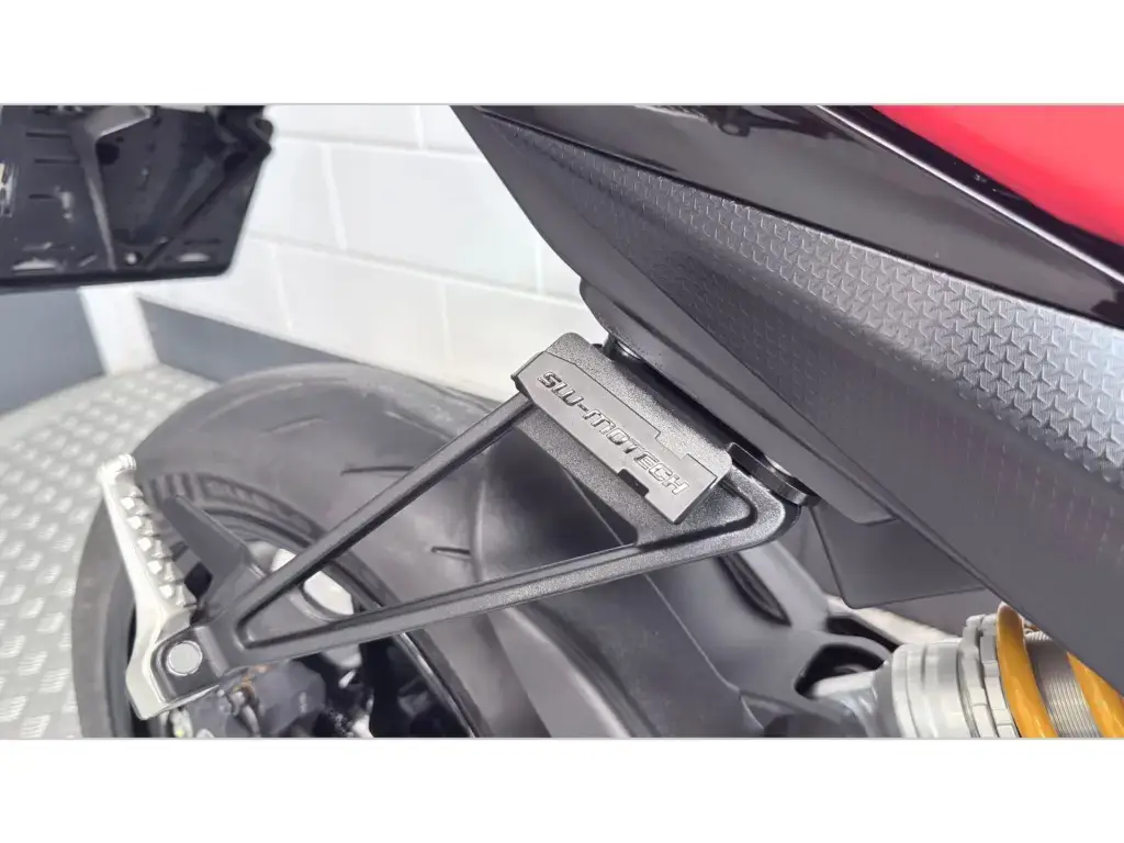 Gebruikte Aprilia Tuono 660 naked bike met 659cc motor uit 2026 bij NIWA Motoren