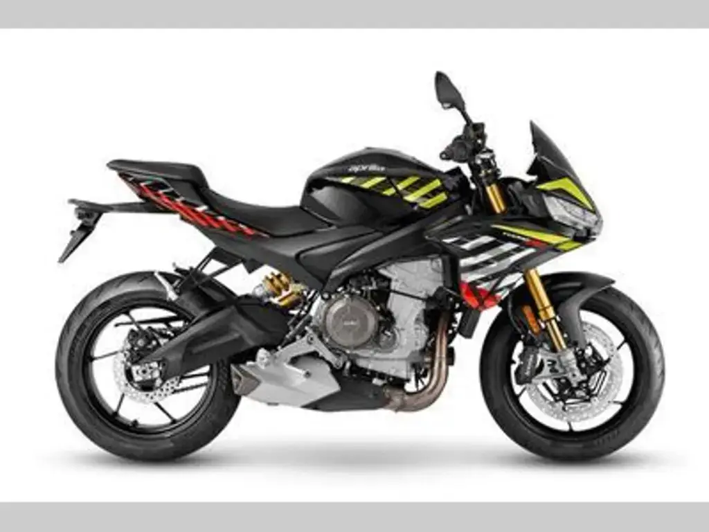 Gebruikte Aprilia Tuono 660 naked bike met 659cc motor uit 2026 bij NIWA Motoren