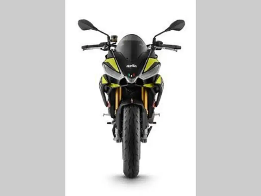 Gebruikte Aprilia Tuono 660 naked bike met 659cc motor uit 2026 bij NIWA Motoren