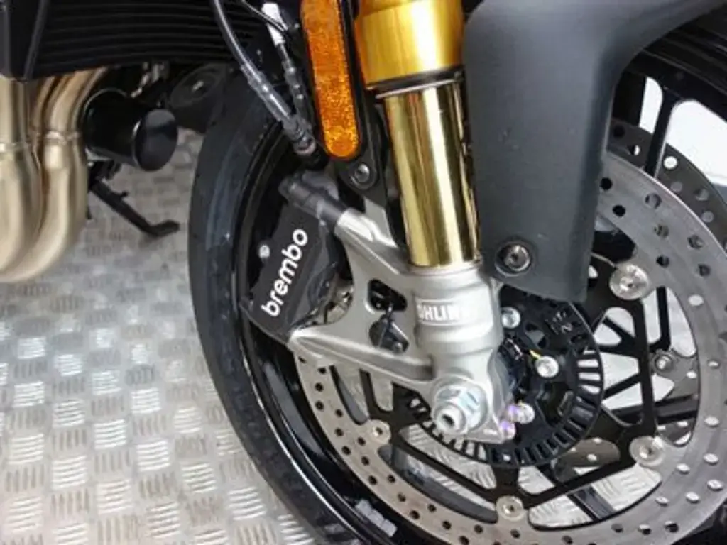 Gebruikte Aprilia Tuono 660 naked bike met 659cc motor uit 2026 bij NIWA Motoren