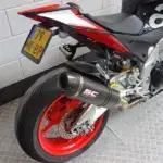 Gebruikte Aprilia Tuono V4 naked bike met 1077cc motor uit 2016 bij NIWA Motoren