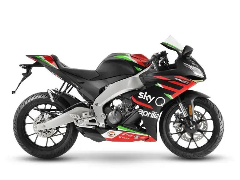 Nieuwe Aprilia RSV4 overig met cc motor uit 2026 bij NIWA Motoren