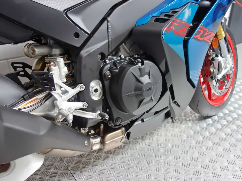 Nieuwe Aprilia RSV4 supersport met 1099cc motor uit 2026 bij NIWA Motoren