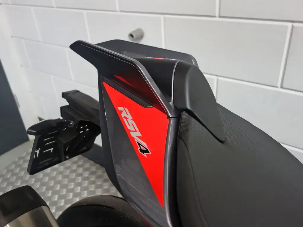 Nieuwe Aprilia RSV4 supersport met 1099cc motor uit 2026 bij NIWA Motoren