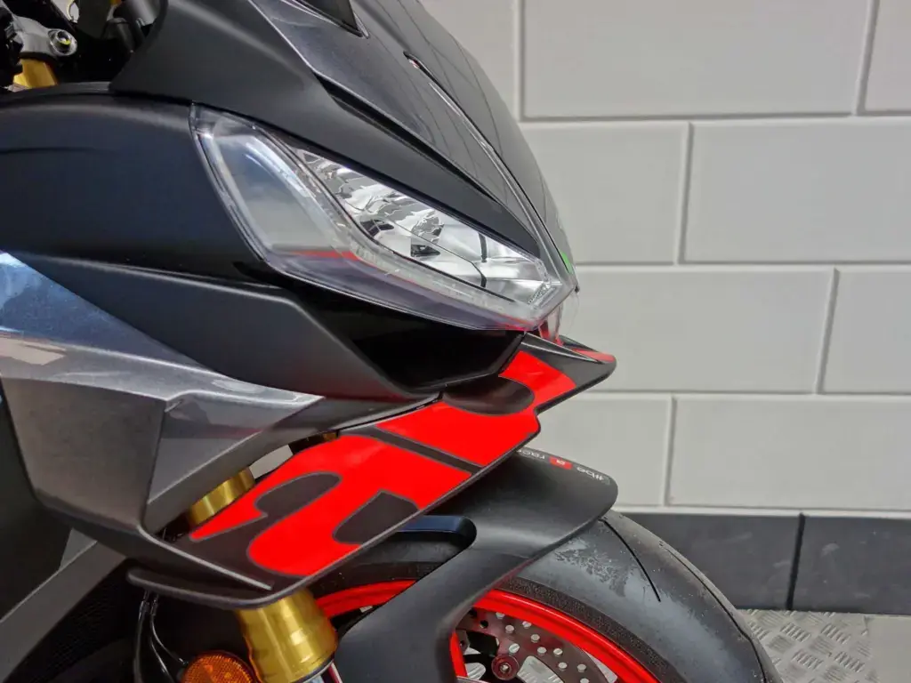Nieuwe Aprilia RSV4 supersport met 1099cc motor uit 2026 bij NIWA Motoren