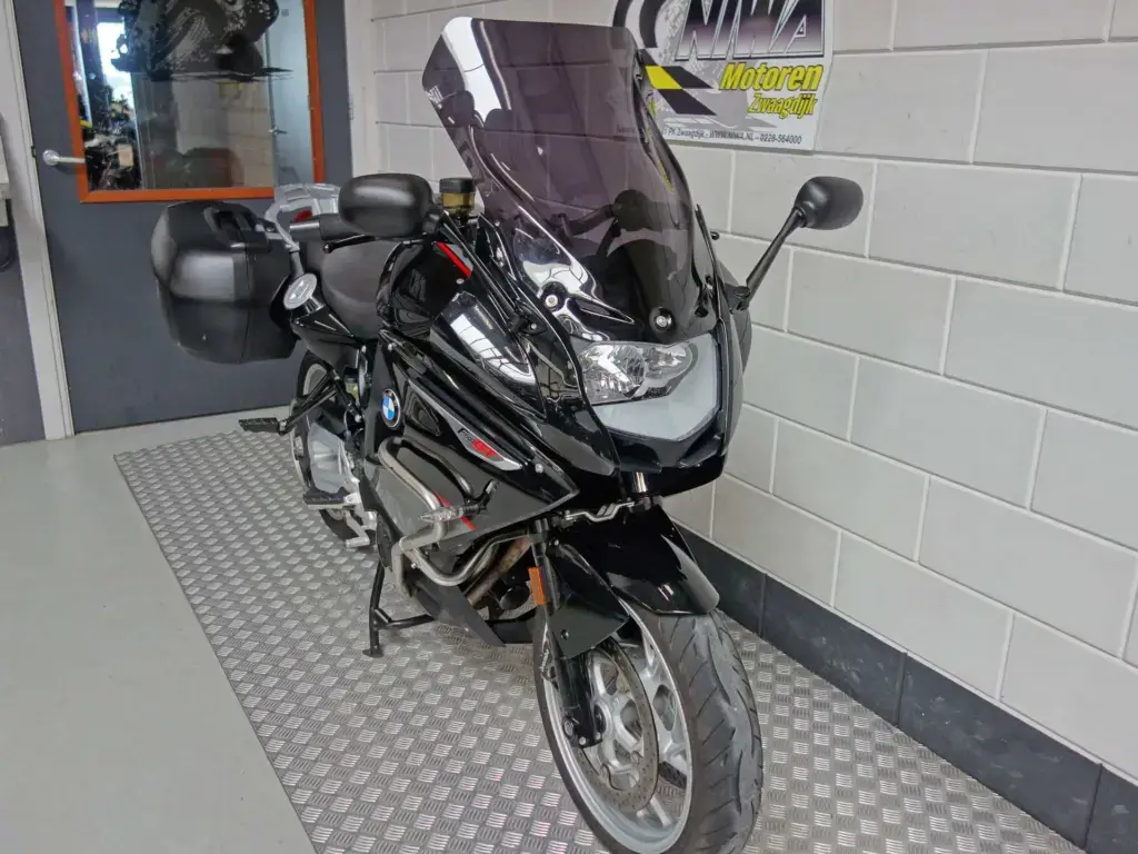 Gebruikte BMW F 800 GT tour met 798cc motor uit 2017 bij NIWA Motoren