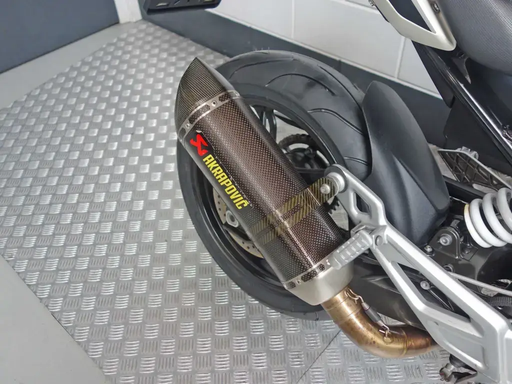 Gebruikte BMW G 310 R naked bike met 313cc motor uit 2018 bij NIWA Motoren