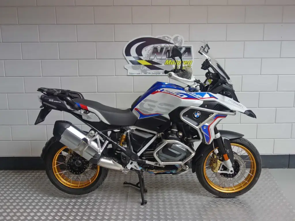 Gebruikte BMW R 1250 GS tour met 1254cc motor uit 2020 bij NIWA Motoren