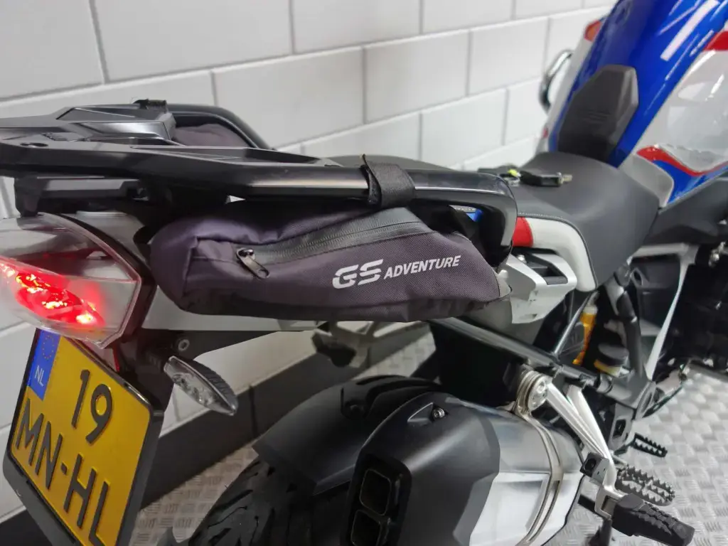 Gebruikte BMW R 1250 GS tour met 1254cc motor uit 2020 bij NIWA Motoren