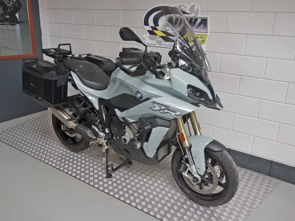 Gebruikte BMW S 1000 XR sport/tour met 999cc motor uit 2021 bij NIWA Motoren