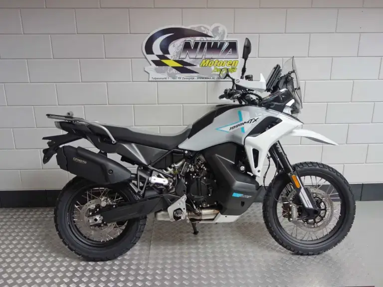 Gebruikte BMW S 1000 XR sport/tour met 999cc motor uit 2021 bij NIWA Motoren
